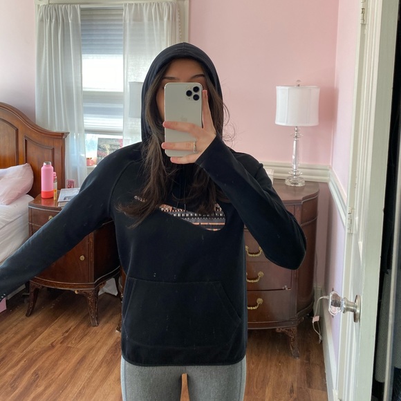 Nike Sweatshirt - Picture 3 of 6